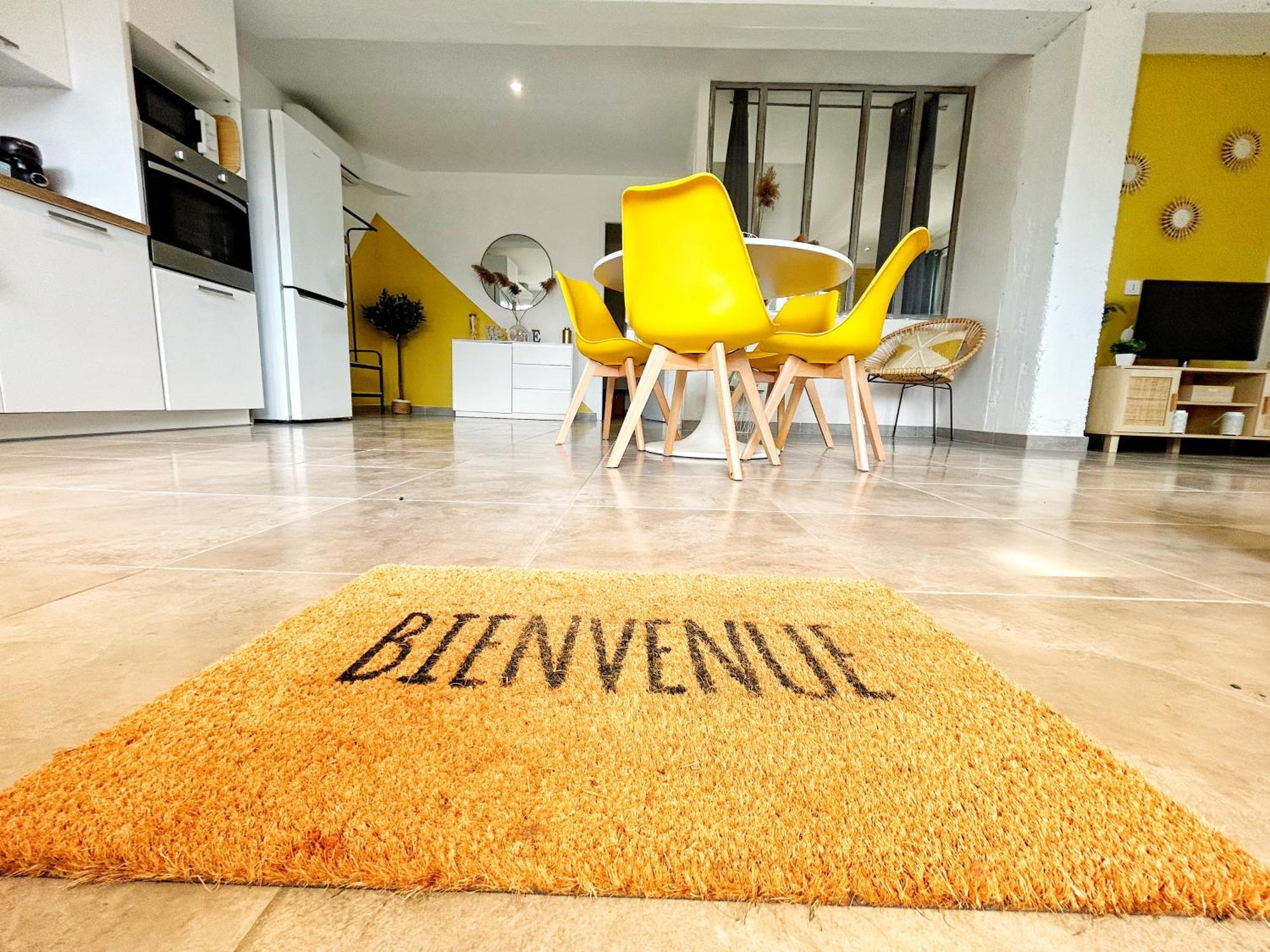 Doux Rouinet Cocoon Apartment Fourques  Exterior foto
